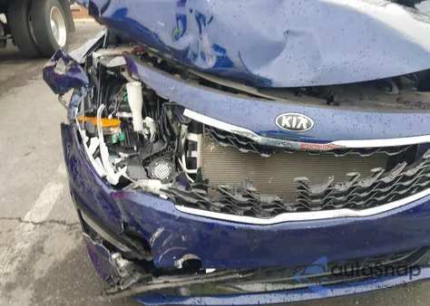 2019 Kia Optima S из США, поврежденный, VIN 5XXGT4L31KG328032